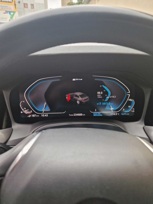 Bmw 330 e plug in hybrid