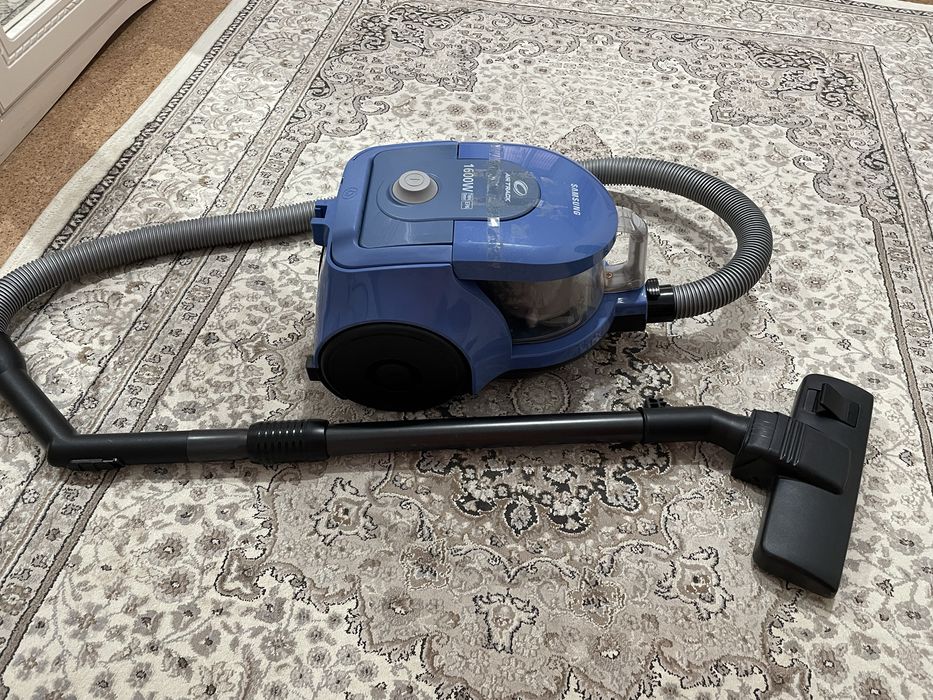 Пылесос Samsung 1600W