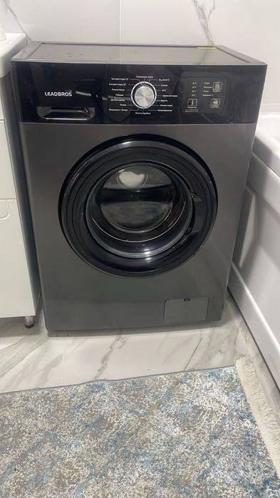 Стиральная машина хорошое состояние стирает отлично