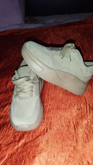 De vânzare adidași originali mar.36 piele naturala întoarsă model deos