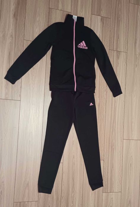 Анцуг Adidas-НОВ