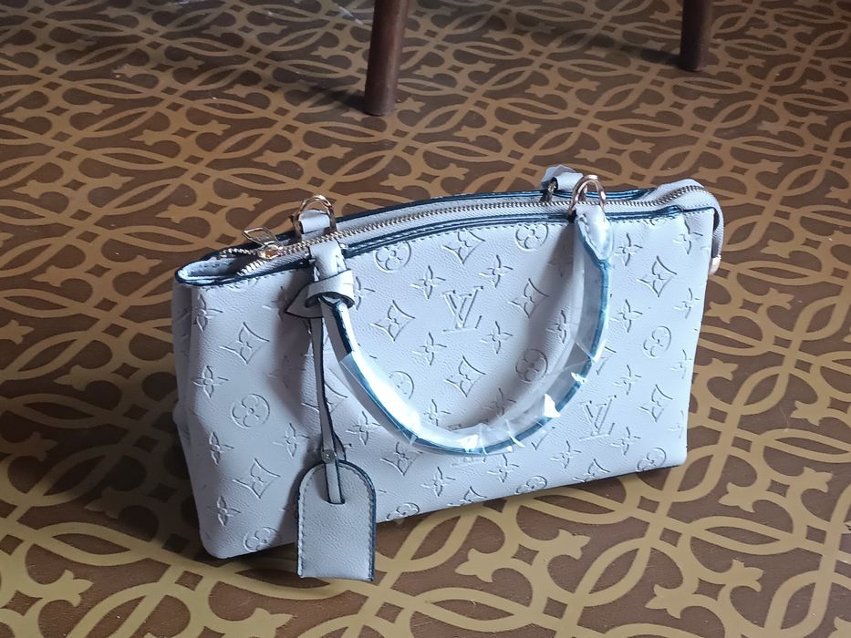 Новая сумка в отличном состоянии