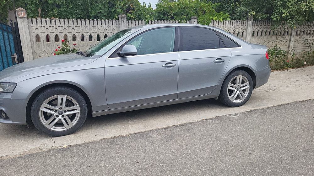 Audi A4B8 2009 luna 10