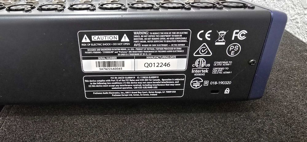 Продавам аналогов хибриден миксер Presonus StudioLive AR16c