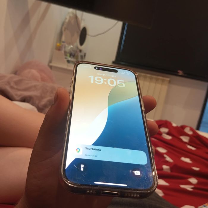 Vând iPhone 15 pro