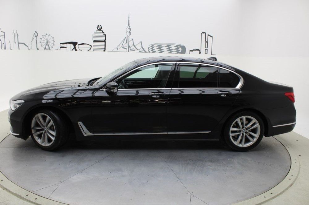 ⸻  BMW 730d xDrive G11 – 2019 – Full Option – Black Sapphire