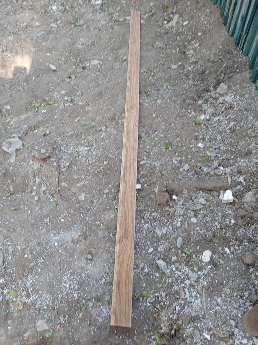 Плинтуса новые 37,5 метра