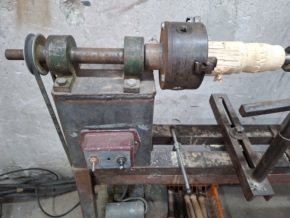 Струг за дърво 220v