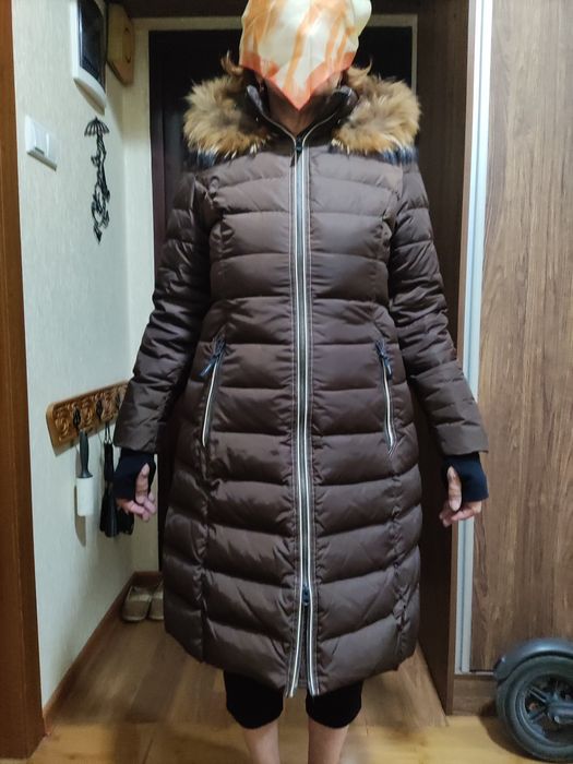 Пуховик женский с капюшоном