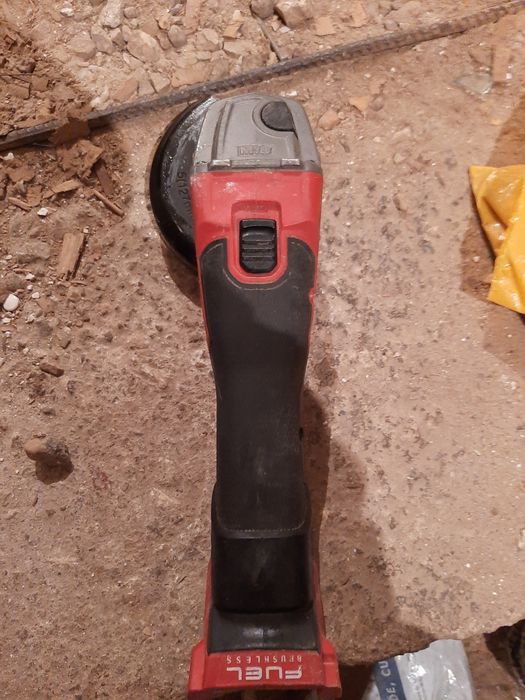 Milwaukee fle polizor 125