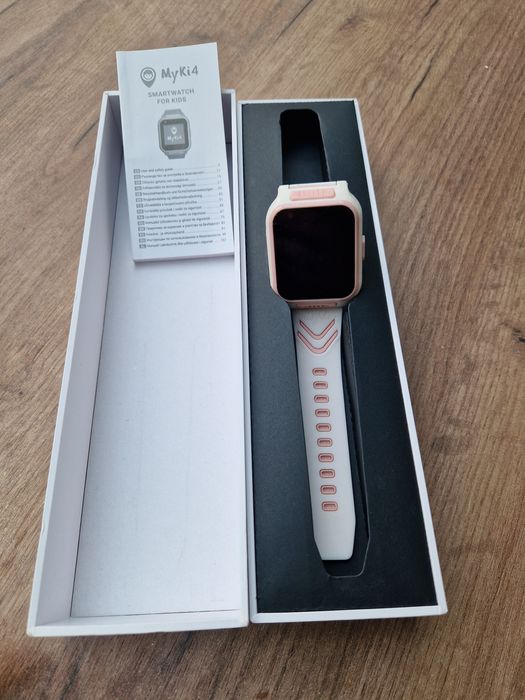 MyKi Watch 4 Детски смарт часовник с GPS, видео разговори, SOS бутон!