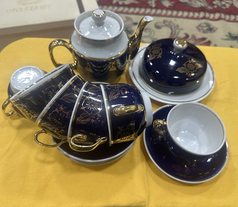 продается чайный набор . Вигтаж , Дулево 50-80 годы