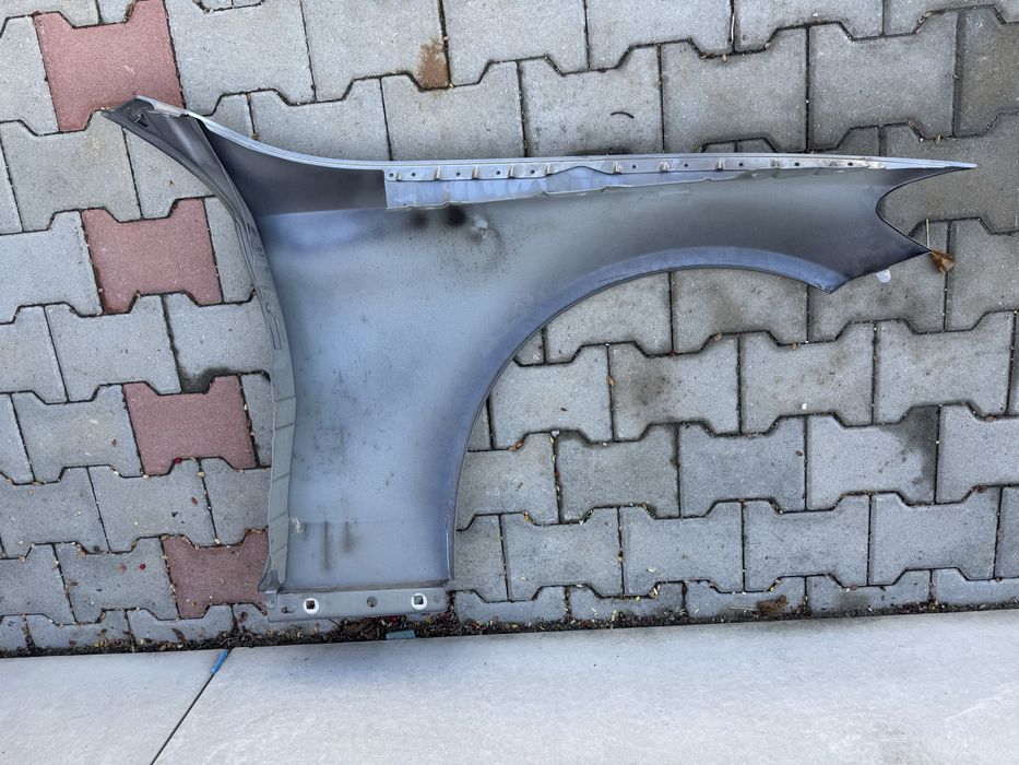 Оригинален преден ляв калник за Mercedes C-class W205