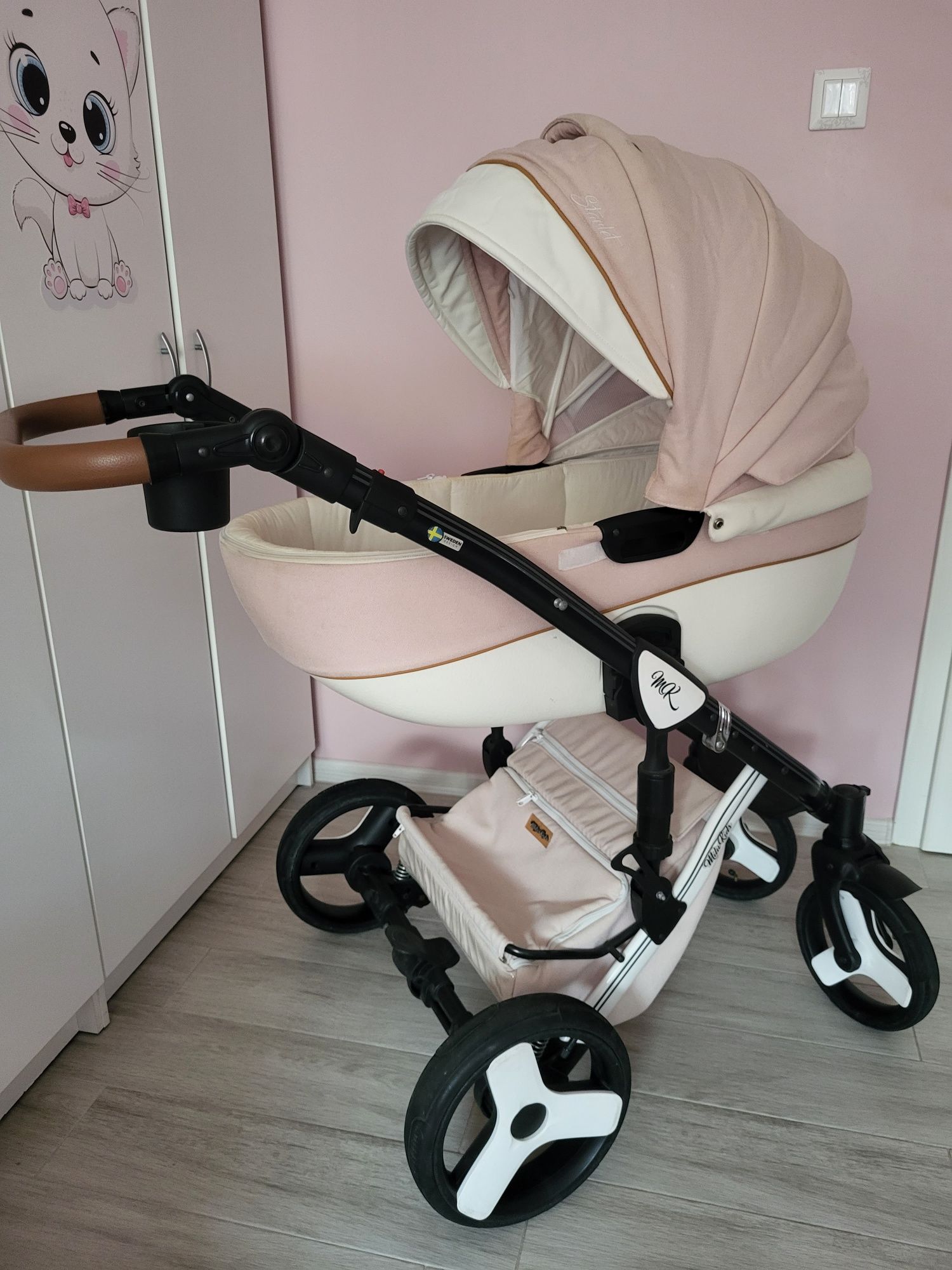 Комбинирата бебешка количка 2 в 1 Milukids Starlet