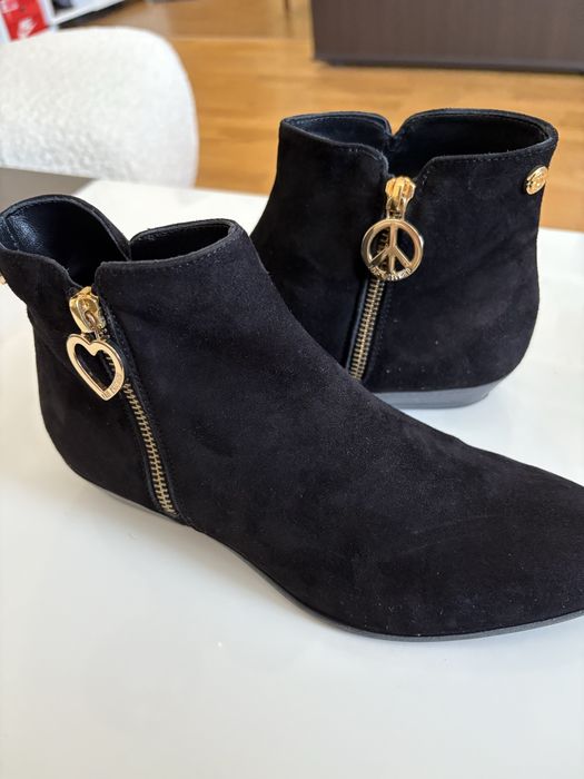 Дамски велурени БОТИ