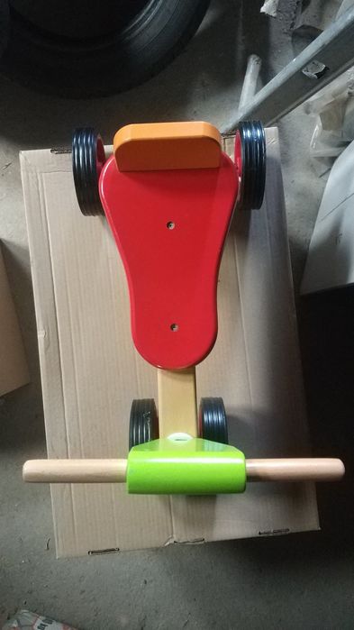 Дървена триколка - колело Vegatoys (като нова)