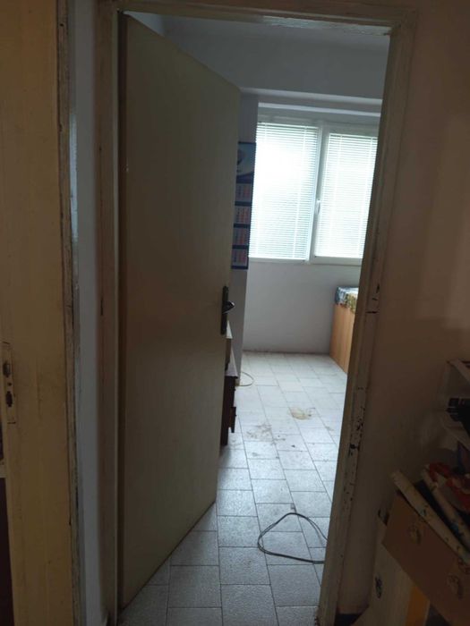 Продава се Двустаен апартамент в Шумен, Боян Българанов 1 - 67 кв.м за 1142 €/кв.м - Снимка #11