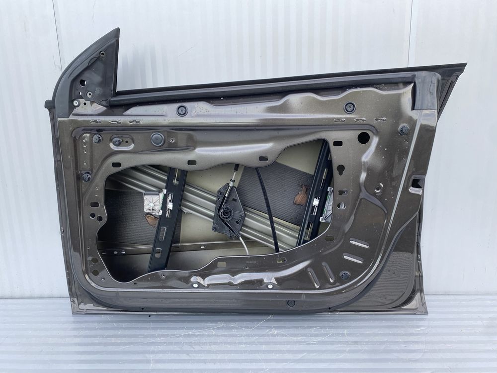 Usa dr fata vw Passat CC FACELIFT cod culoare LB8R 2012-2015