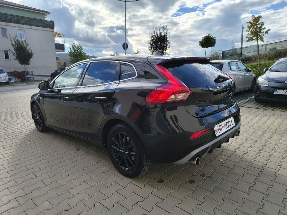 Volvo V40 Rdesign 2.0 Diesel euro 6 FULL. IMPECABIL!!