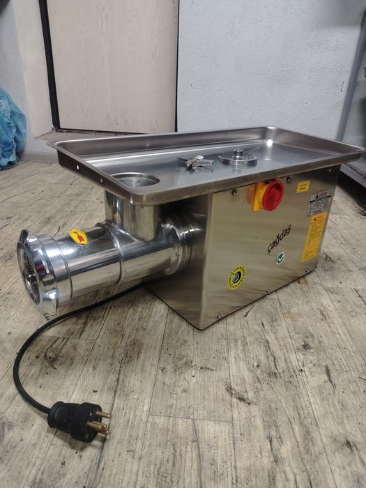 Мясорубка Турецкая 32 Чагдаш (Cagdas)  новая