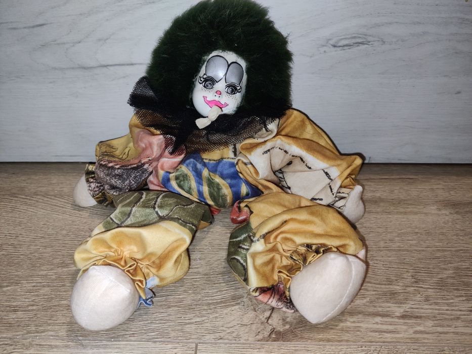 Păpușă clovn cu nisip