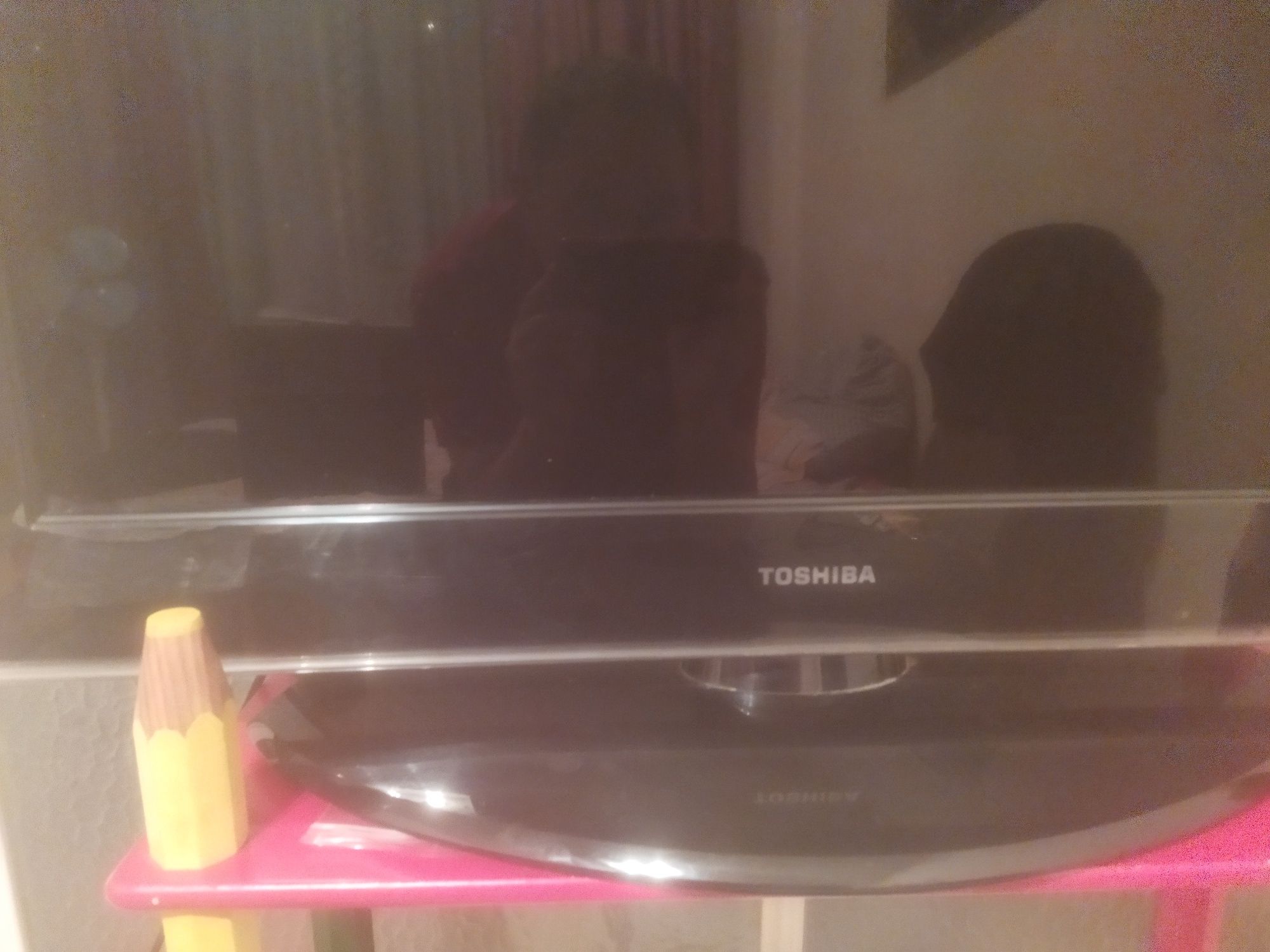 Продам телевизор Toshiba Regza, 81 диагональ