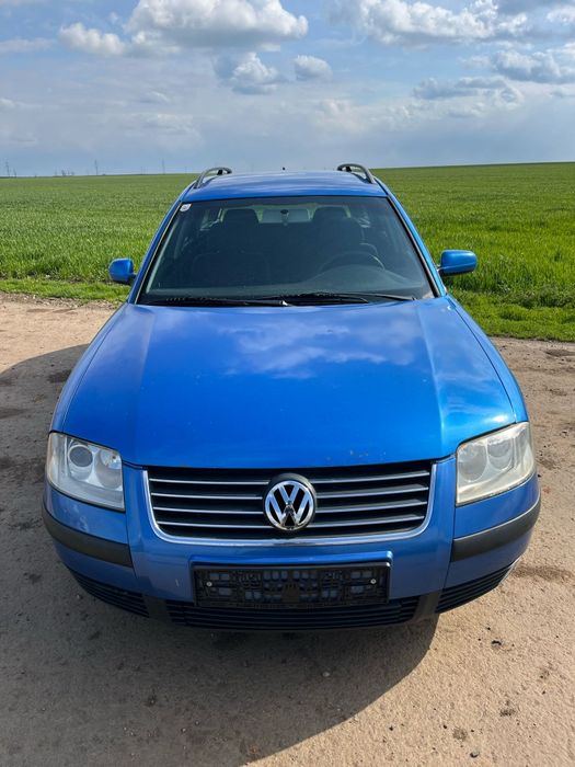 Vând Volkswagen Passat b5,5