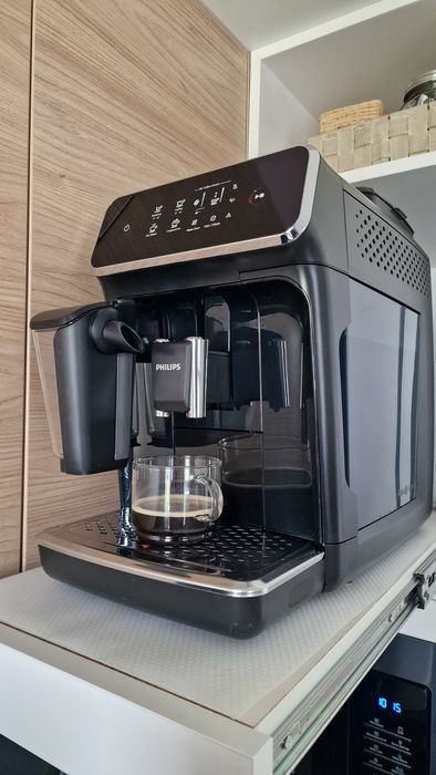 Espressor automat Philips EP2231/40, sistem LatteGo, 3 bauturi