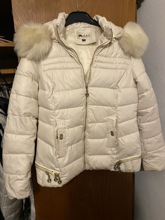 Geaca alba de dama cu puf