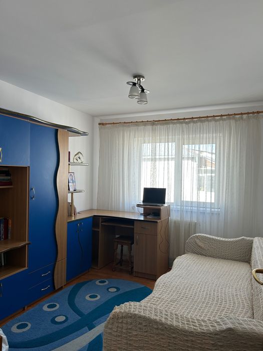 4 camere decomandat - zona de jos - Modern - se accepta credit