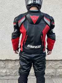 Цял екип Dainese от две части