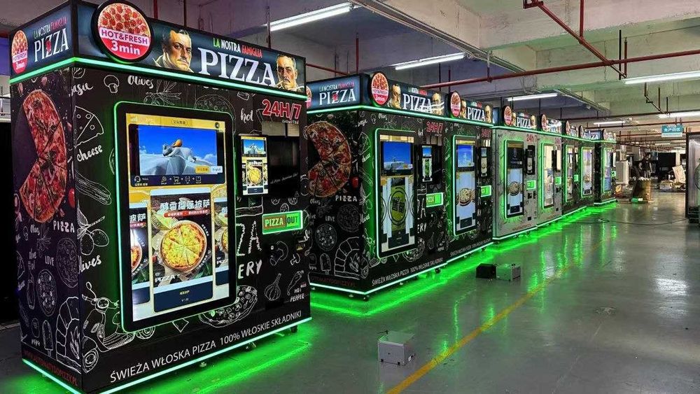 ЧИСТО НОВА Машина за пица вендинг автомат за пици Pizza Robot Pro