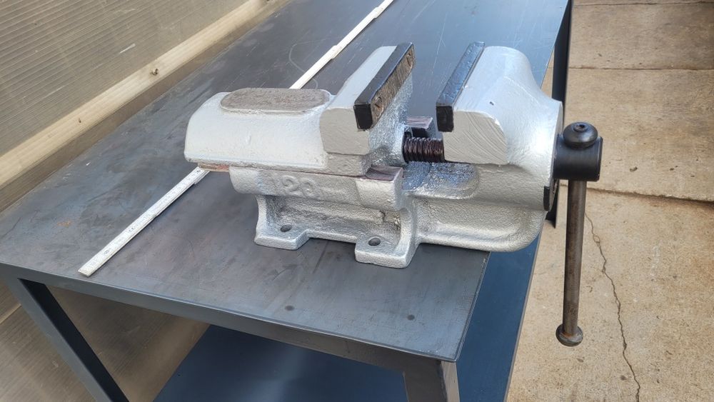 dulap scule mobilier metalic atelier scularie rafturi polite masa