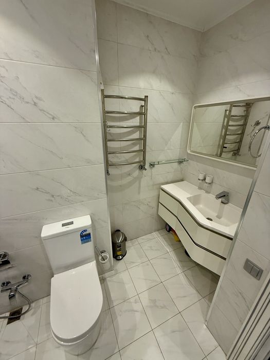 Продаю Люксквартира Элитном Новостройке Ц-4  3/7/12 Ж.К. Шедевр 166м2.