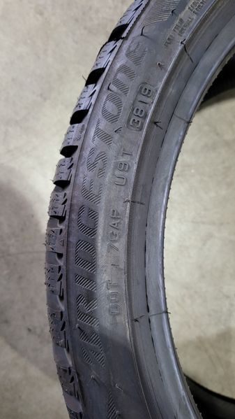 255/35/19 BRIDGESTONE 2бр