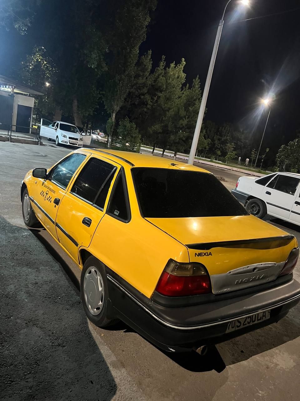 Nexia 1 sotladi sirochna 1400$