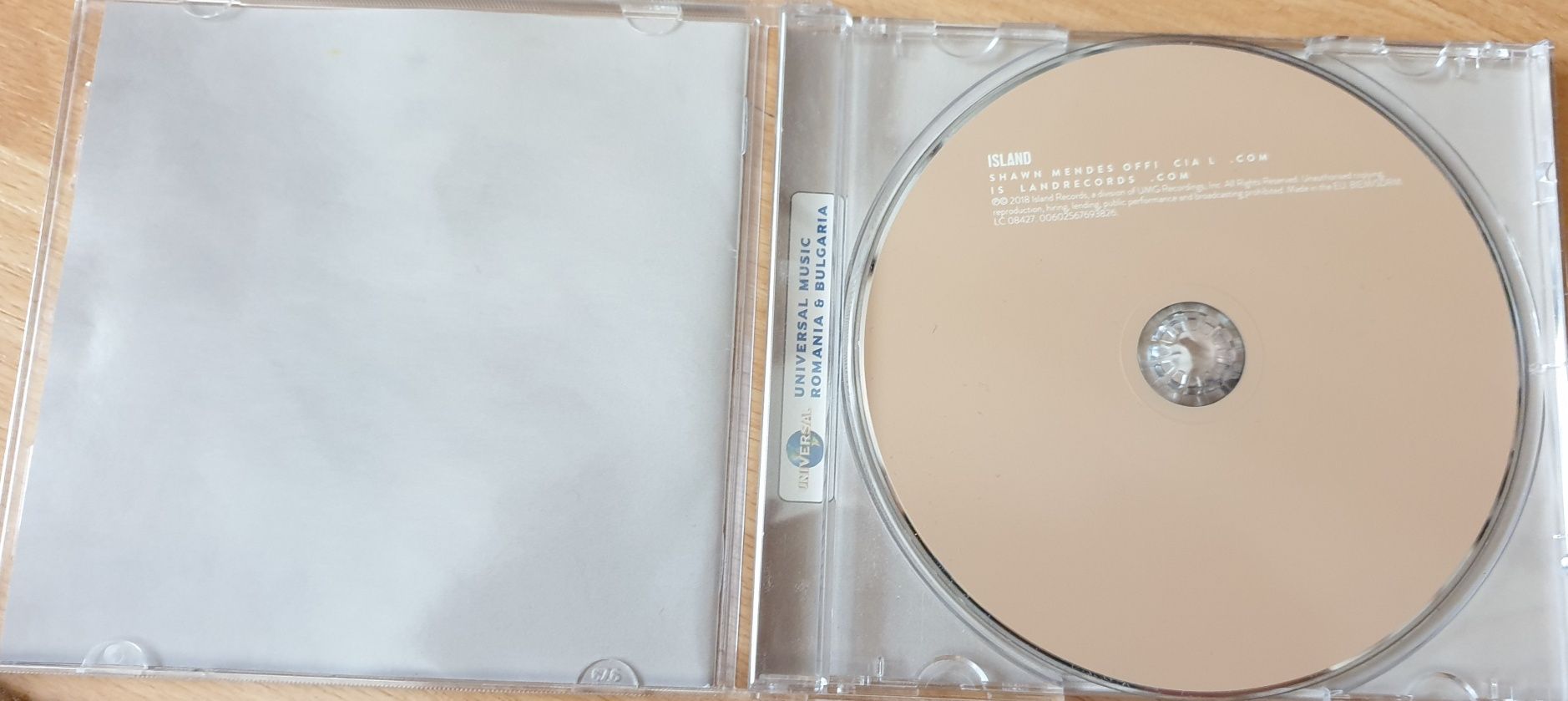 CD-uri cu muzica Shawn Mendes si Marc Anthony