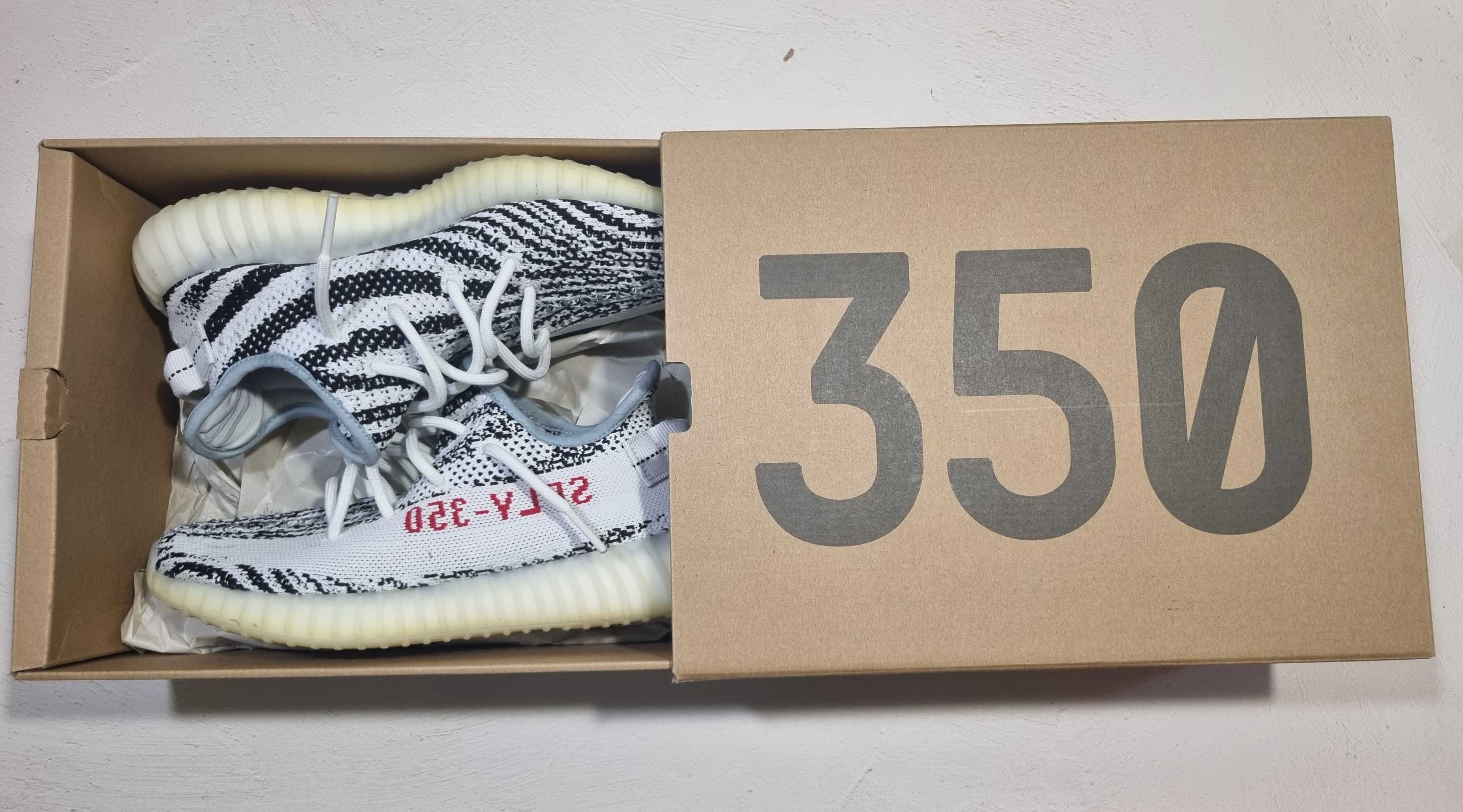 Adidas Yeezy Boost 350 V2 Zebra