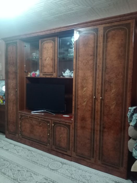 Продам стенку для гостиной