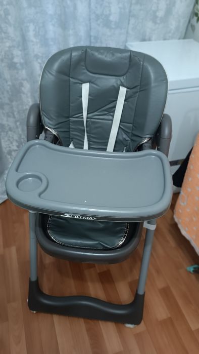 Продам стульчик для кормления