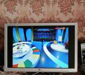 LG FLATRON W2242BP с тунер