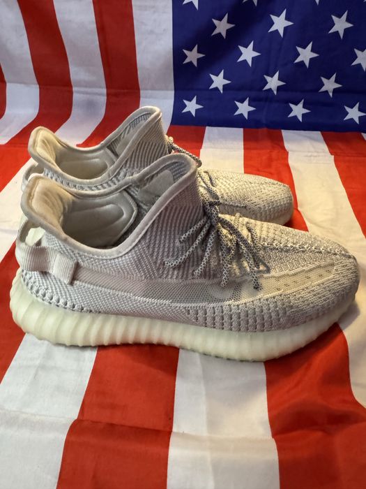 Yeezy 350 White Reflective putin purtati