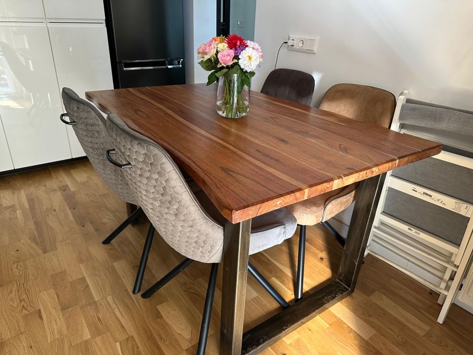Masa de dining din lemn 140x92x77