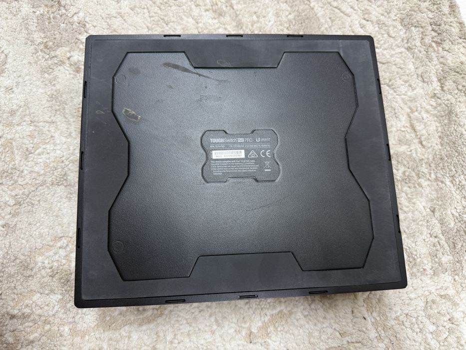 Switch Ubiquiti Tough PoE Pro, Gigabit,Management