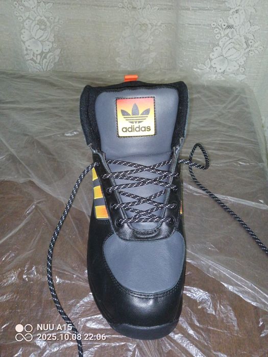 Кроссовки Адидас, бренд