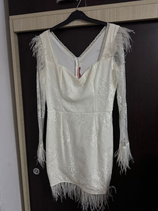 Vand rochii toate realizate pe comanda