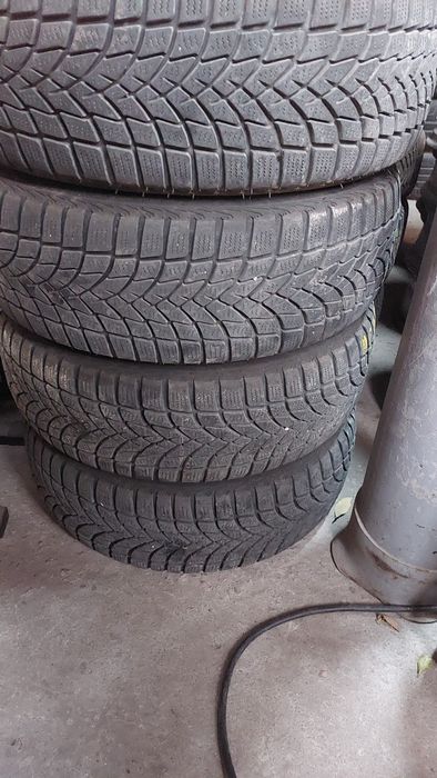 Зимни гуми 215/60/16    втора употреба