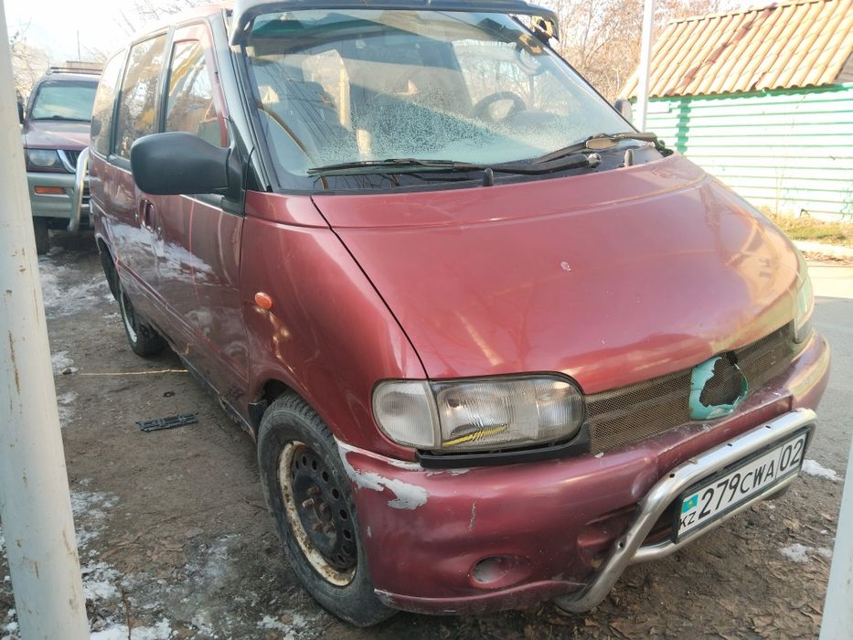 Ниссан Серена с23 на Разбор