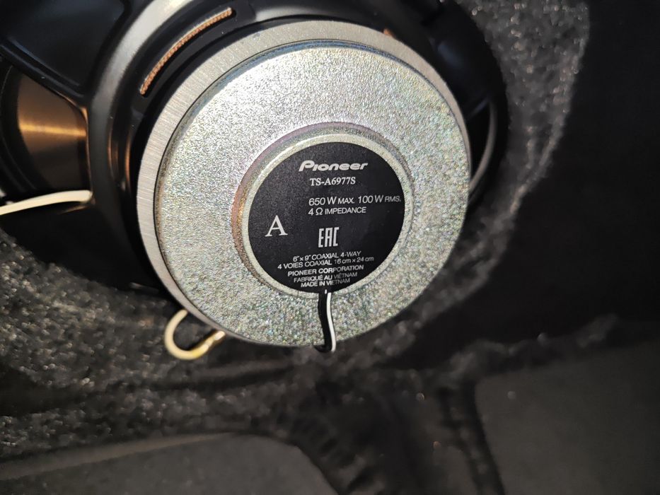 Kolonka pioneer TS-A6977S spark polkasi bilan