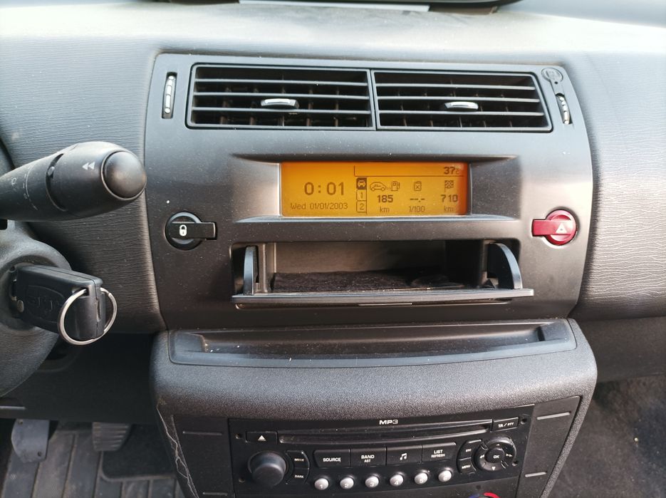 Ceasuri bord citroen c4 an 2006